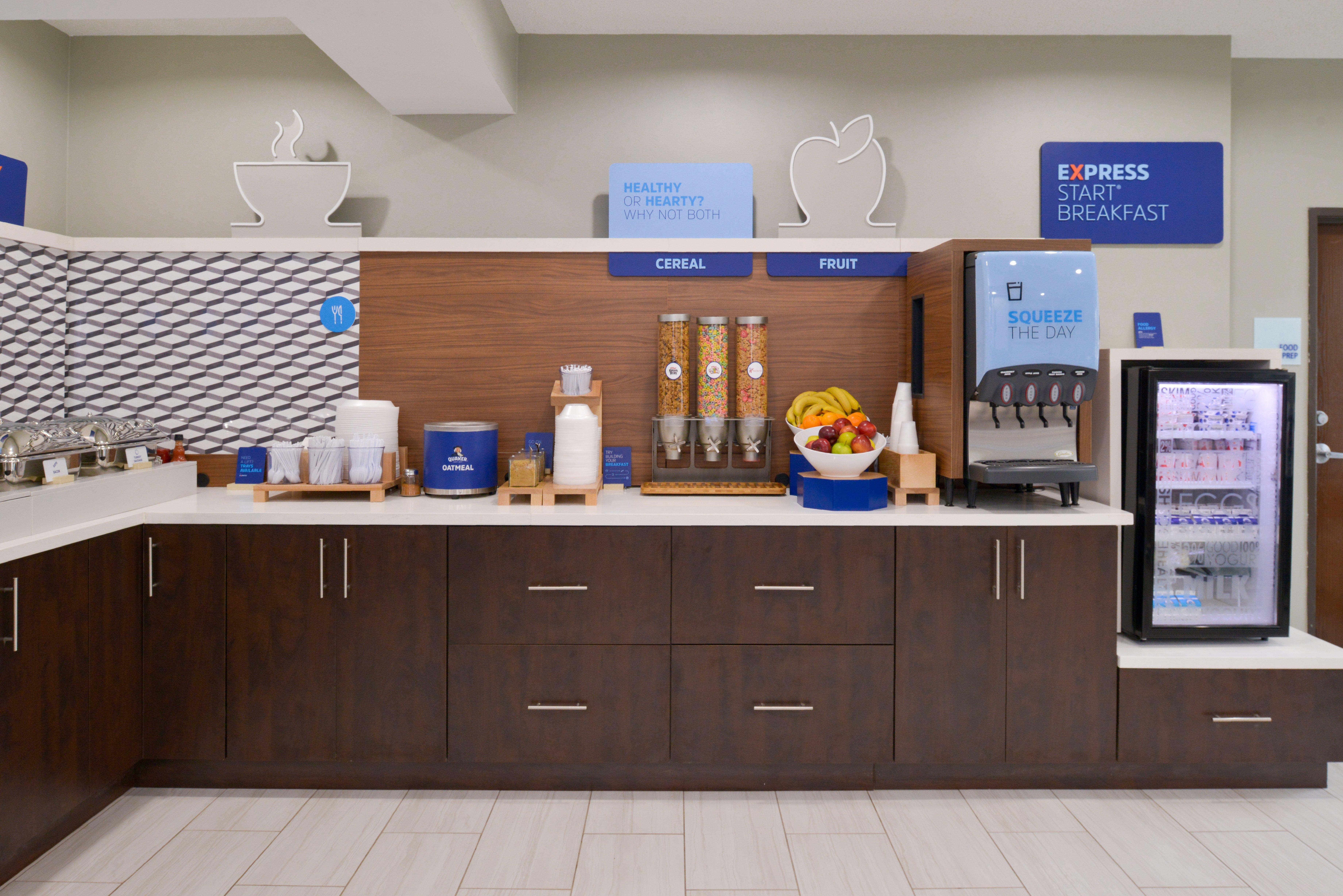 Holiday Inn Express Wixom By Ihg Esterno foto