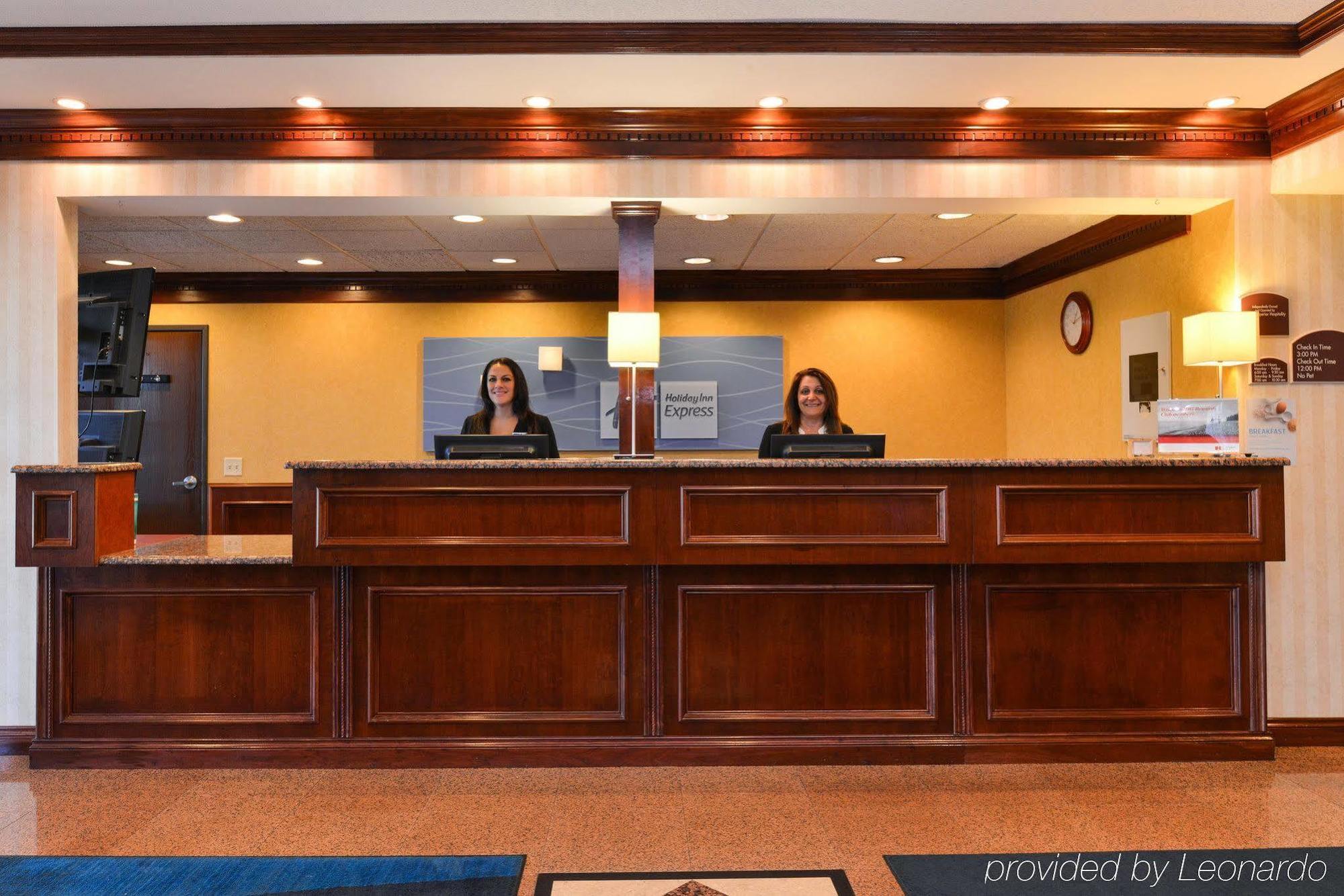 Holiday Inn Express Wixom By Ihg Esterno foto
