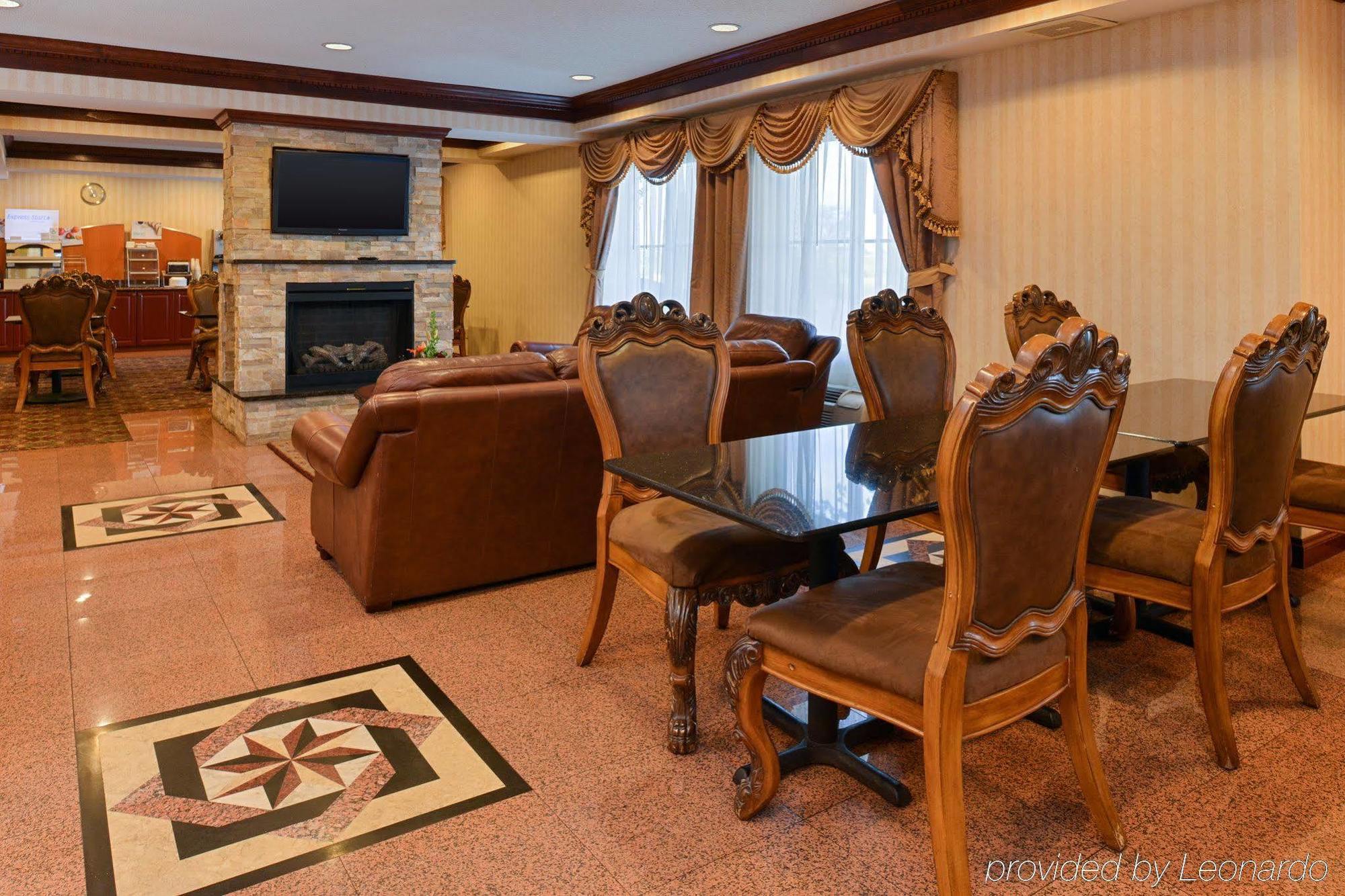 Holiday Inn Express Wixom By Ihg Esterno foto