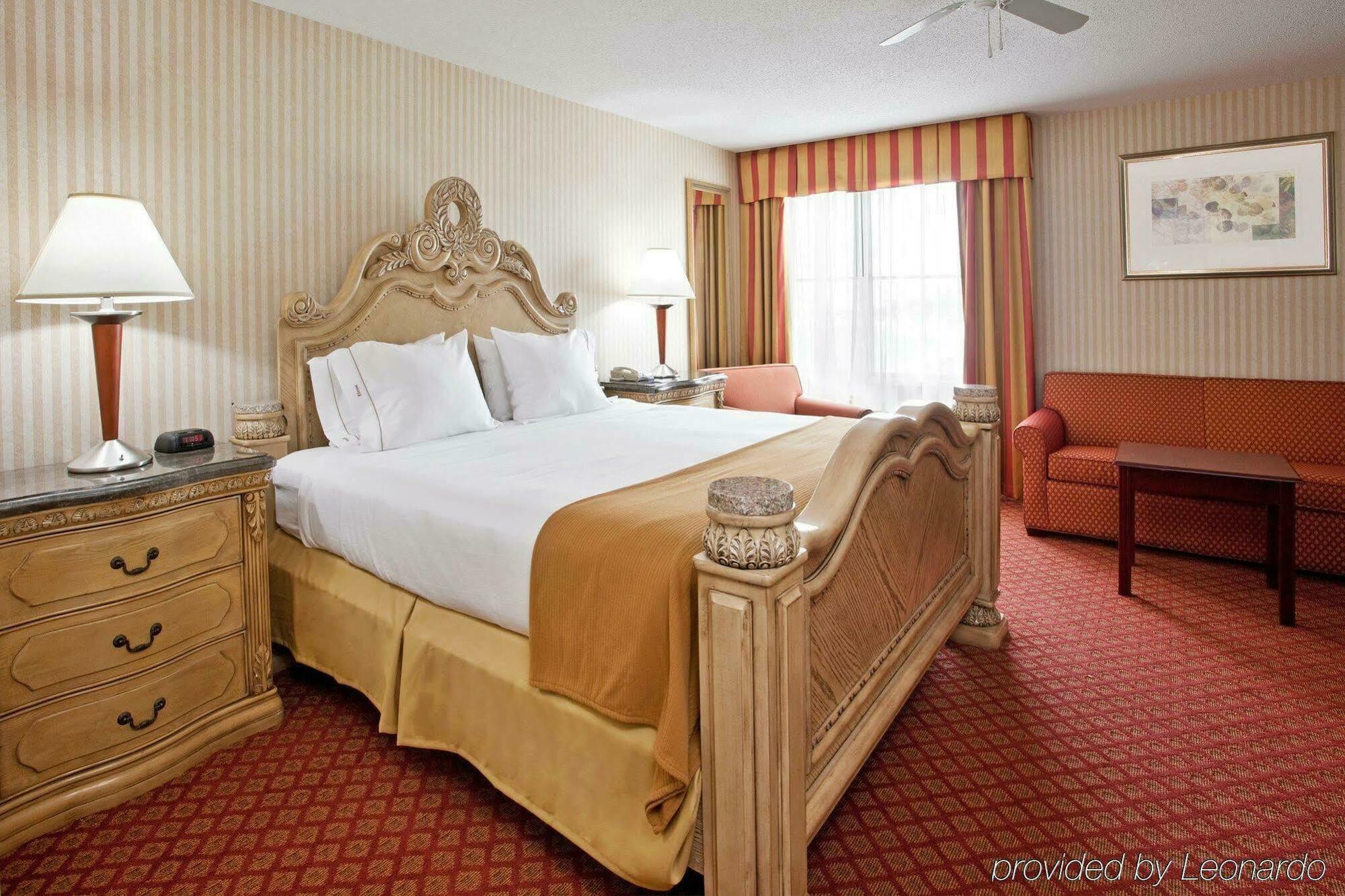 Holiday Inn Express Wixom By Ihg Esterno foto